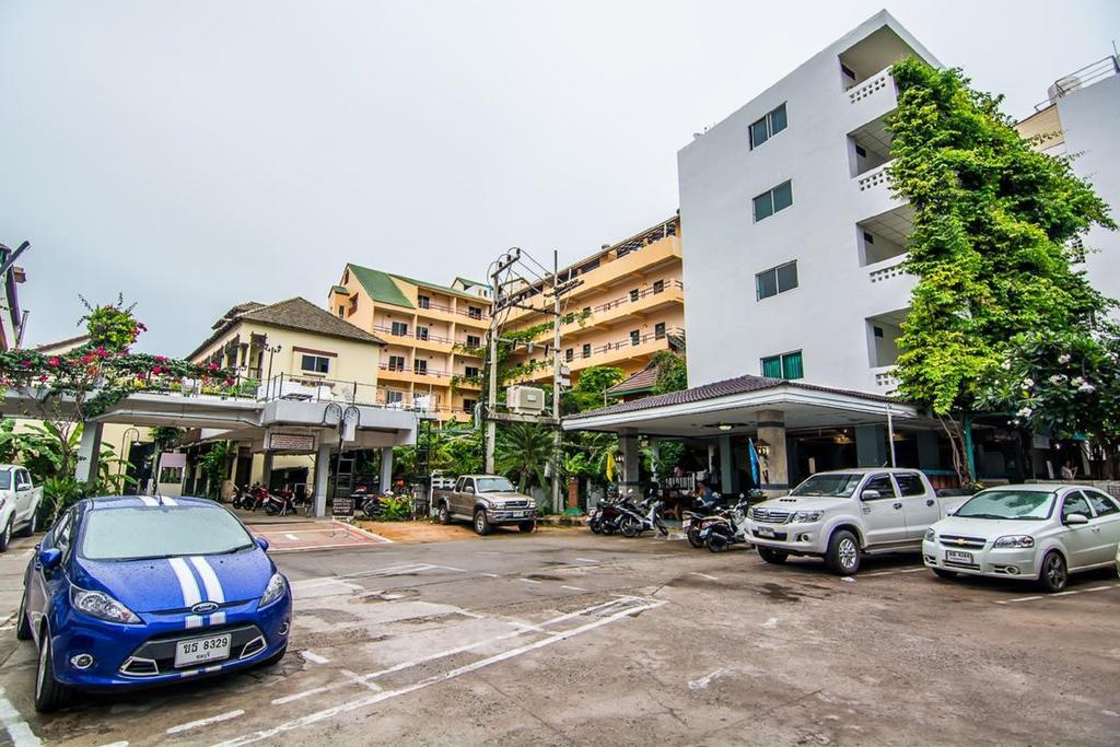 Sutus Court 5 Hotel Pattaya Ngoại thất bức ảnh