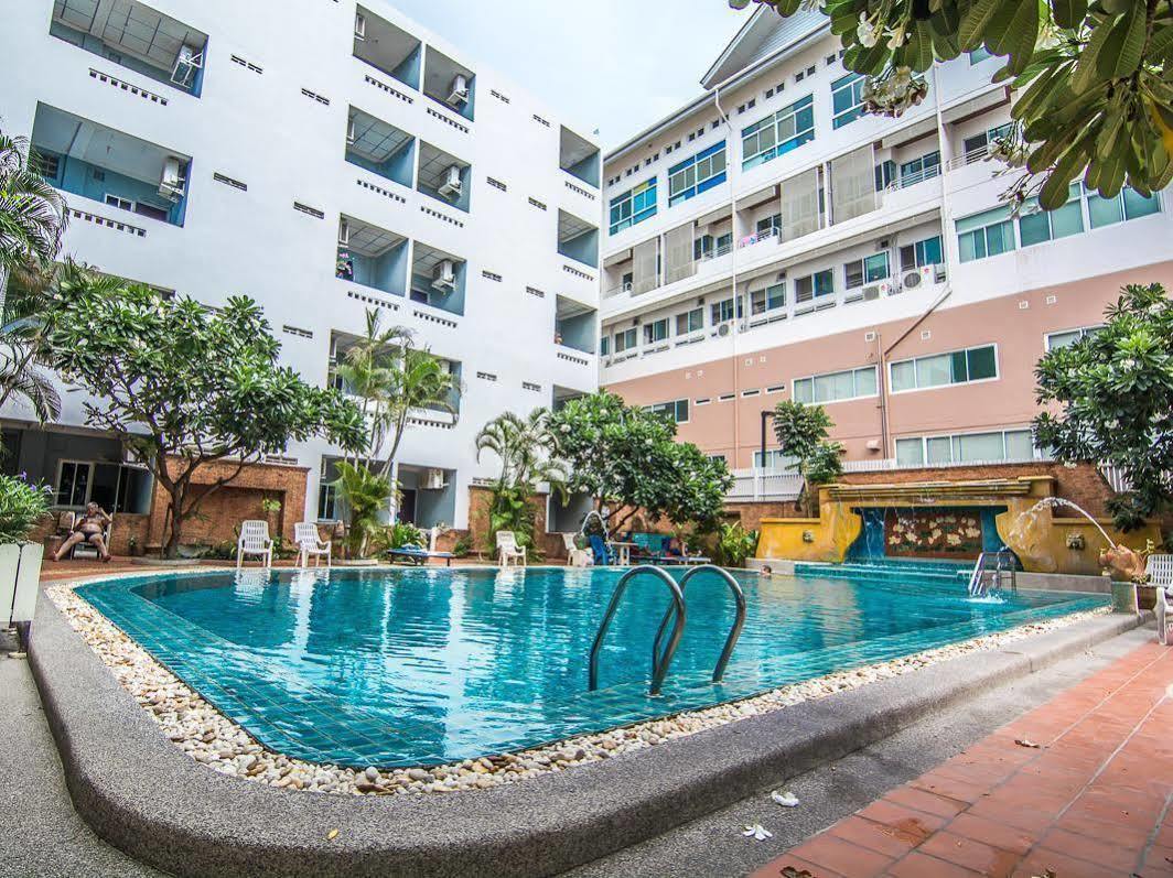 Sutus Court 5 Hotel Pattaya Ngoại thất bức ảnh