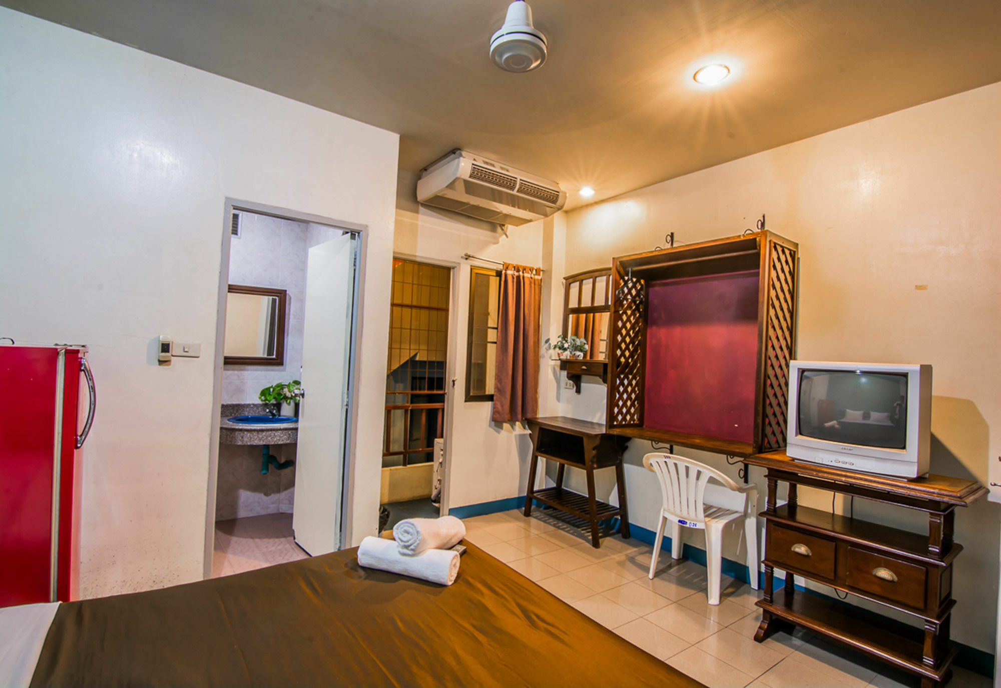 Sutus Court 5 Hotel Pattaya Ngoại thất bức ảnh